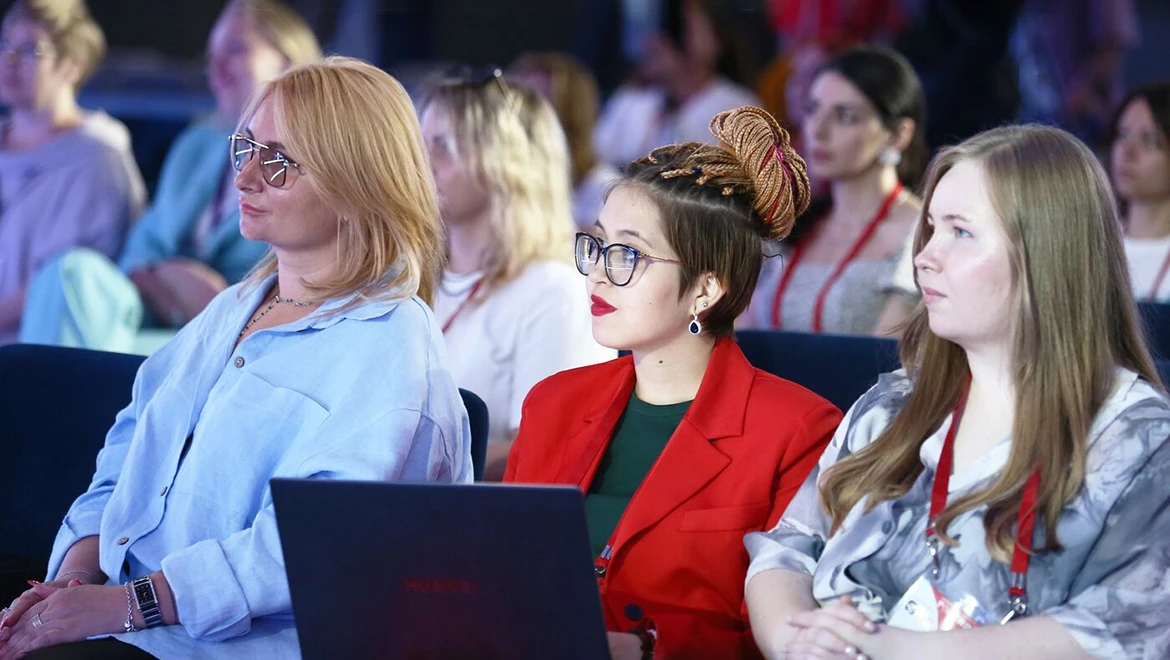 Editors and journalists took part in the opening of the conference "Together Media. Growth" at the RUSSIA EXPO