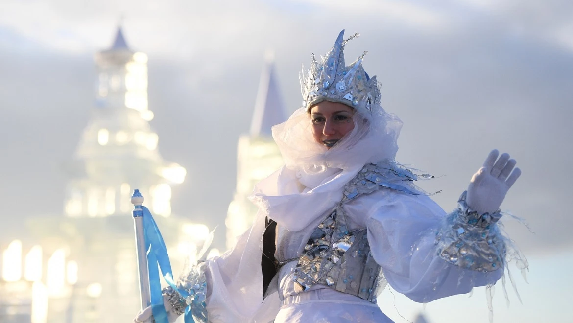 "Ice" magic and fairytale labyrinth: the Snow Queen in Winter Lukomorye