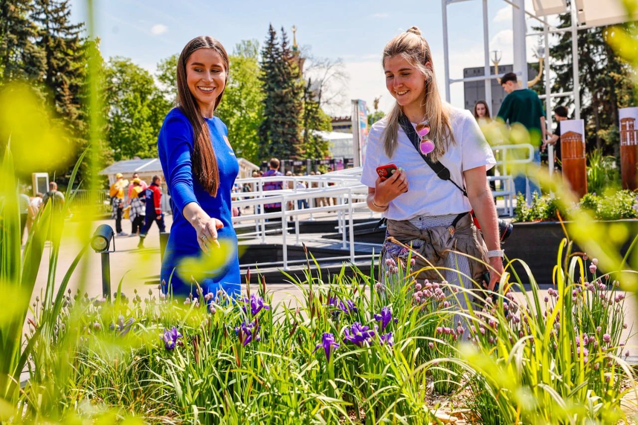 A flower garden of the Moscow region opened at the "Future in Flowers" festival of the RUSSIA EXPO