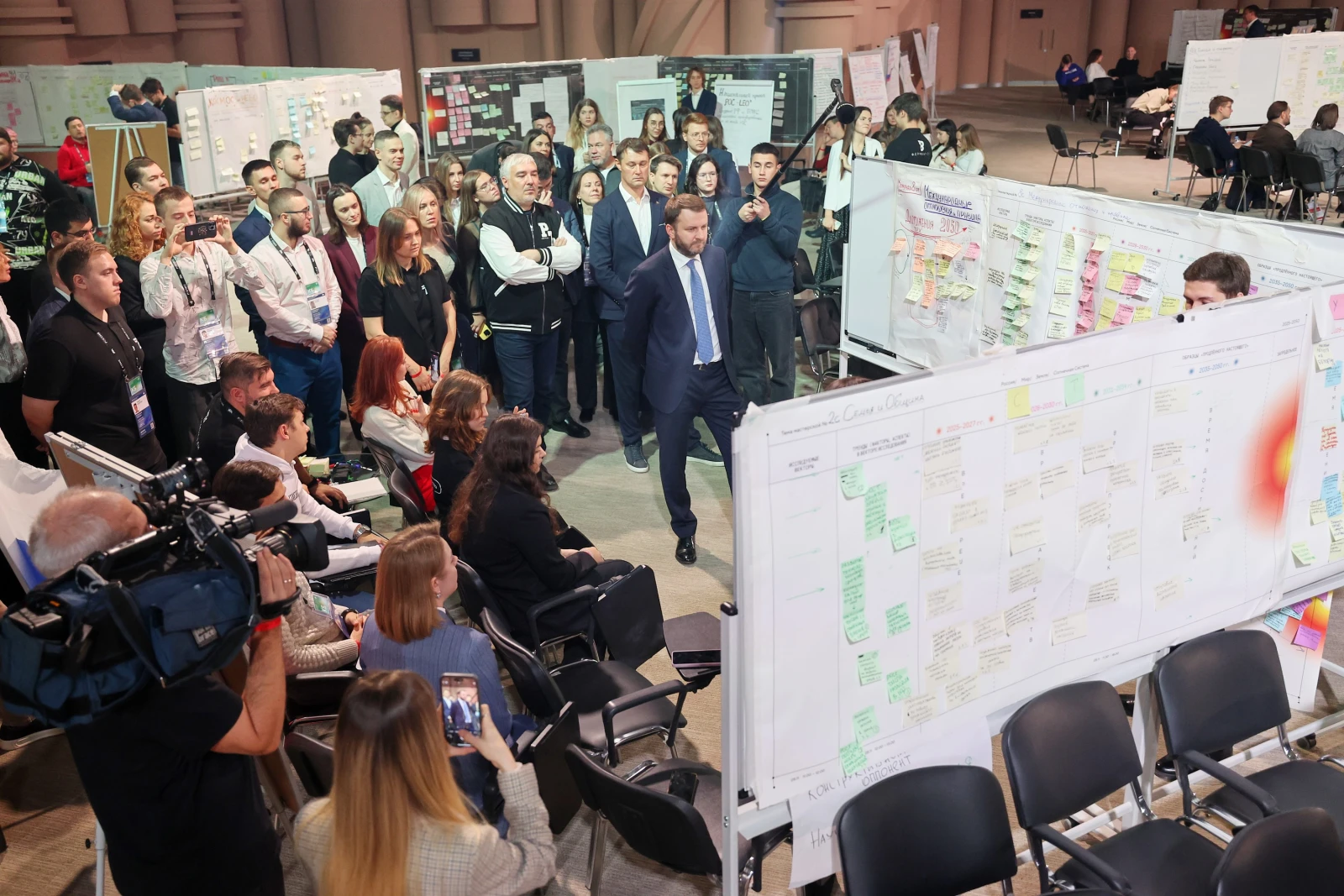 Young specialists presented projects for the country's development at the National Centre RUSSIA