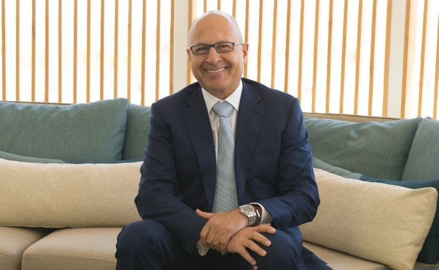 The founder of the cultural center in Kuwait, Amer Huneidi, spoke about the importance of the "Inventing the Future" Symposium