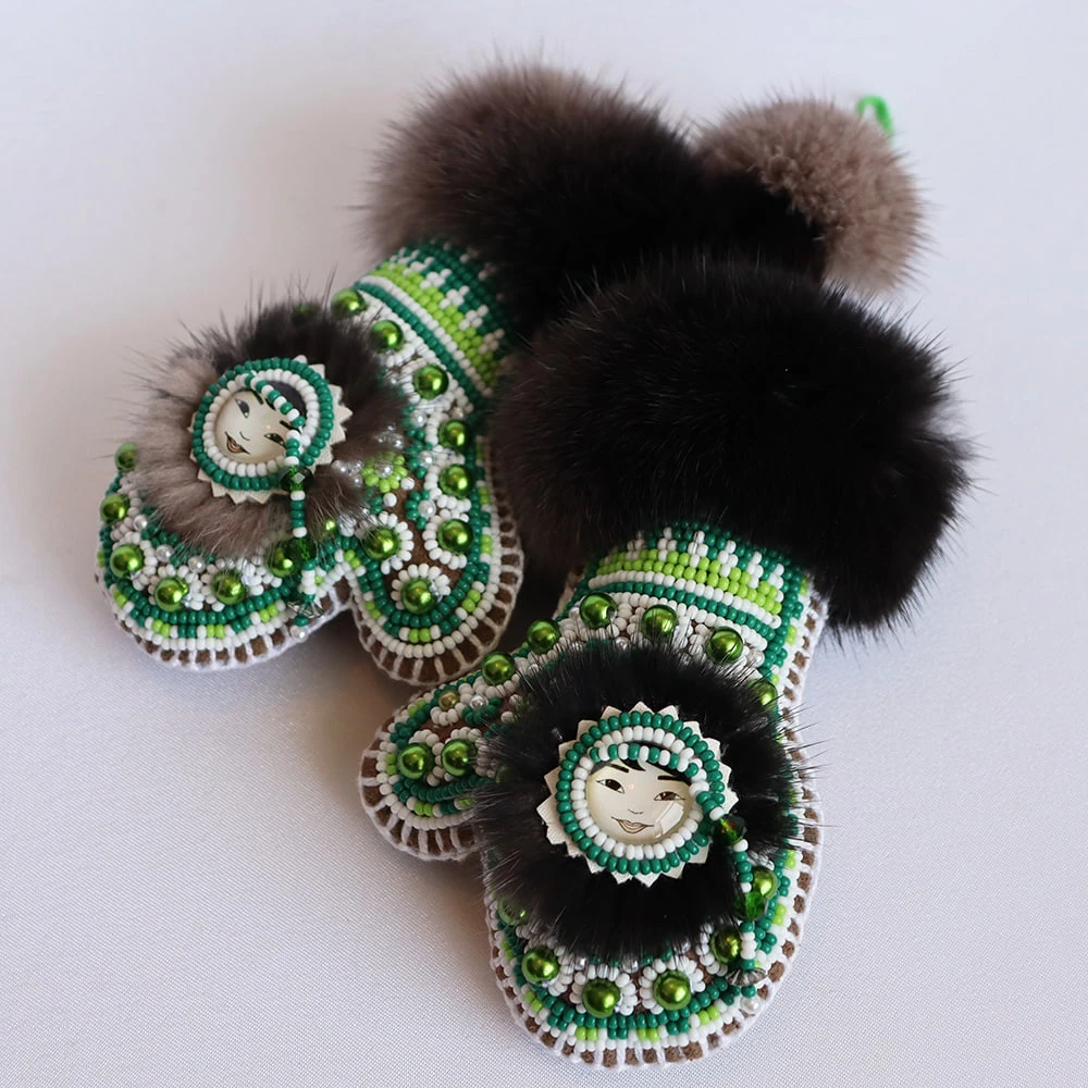 Souvenir mittens